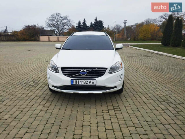 Белый Вольво ХС60, объемом двигателя 2 л и пробегом 279 тыс. км за 13700 $, фото 8 на Automoto.ua