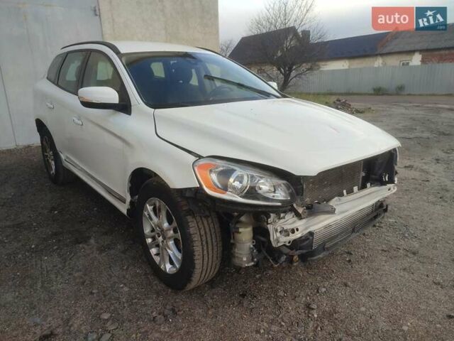 Белый Вольво ХС60, объемом двигателя 2 л и пробегом 193 тыс. км за 7850 $, фото 36 на Automoto.ua