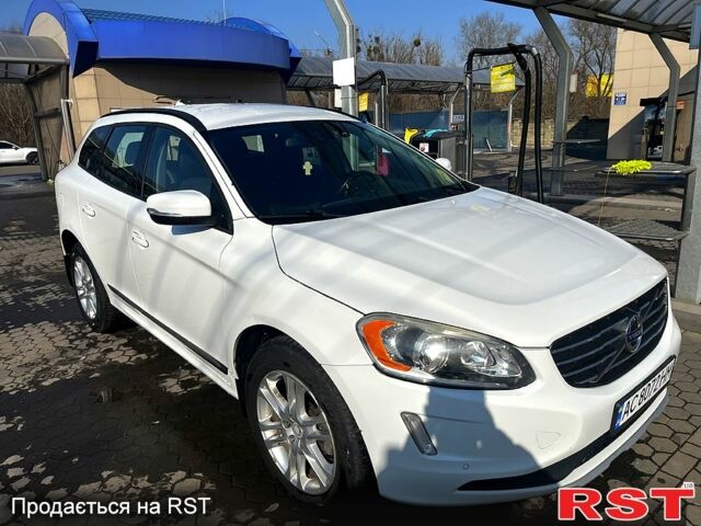 Вольво ХС60 2015 в Луцке на Automoto.ua Белый Вольво ХС60, объемом двигателя 2 л и пробегом 207 тыс. км за 16000 $, фото 4 на Automoto.ua