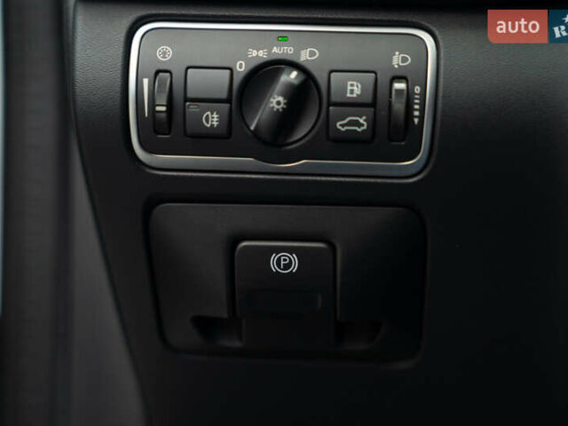 Белый Вольво ХС60, объемом двигателя 1.97 л и пробегом 247 тыс. км за 19800 $, фото 18 на Automoto.ua