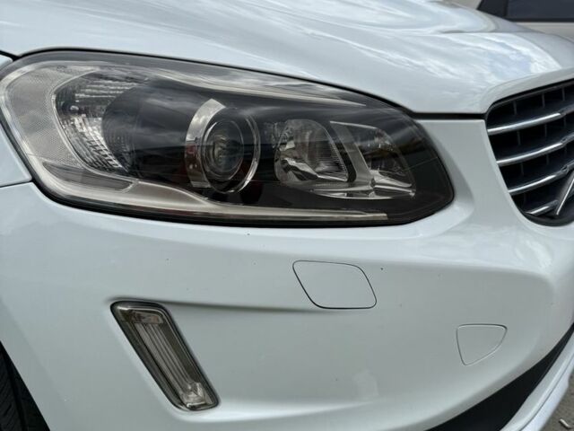 Белый Вольво ХС60, объемом двигателя 2 л и пробегом 191 тыс. км за 18800 $, фото 2 на Automoto.ua