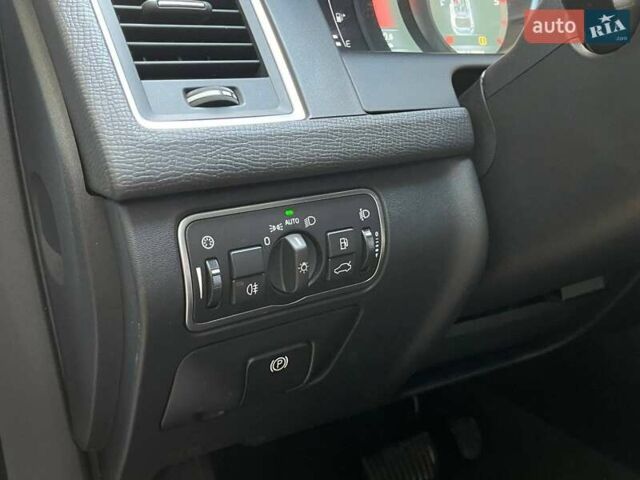 Білий Вольво ХС60, об'ємом двигуна 2 л та пробігом 294 тис. км за 20999 $, фото 17 на Automoto.ua