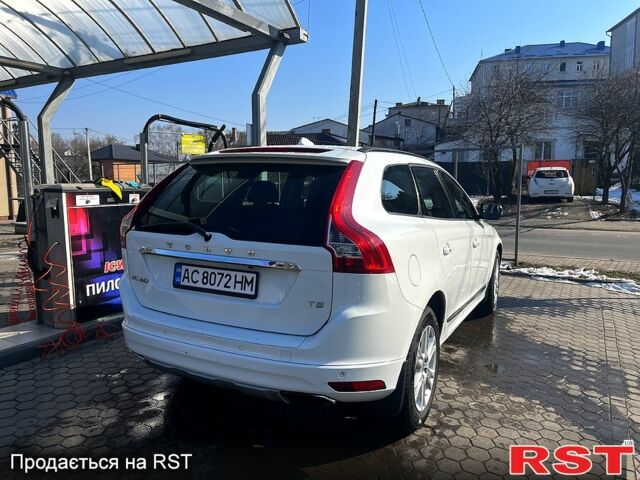 Вольво ХС60 2015 в Луцке на Automoto.ua Белый Вольво ХС60, объемом двигателя 2 л и пробегом 207 тыс. км за 16000 $, фото 2 на Automoto.ua