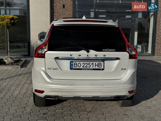 Білий Вольво ХС60, об'ємом двигуна 2 л та пробігом 219 тис. км за 18500 $, фото 16 на Automoto.ua