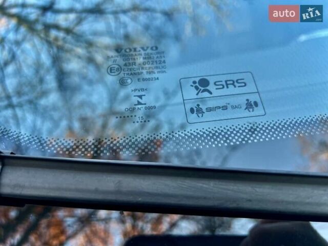 Белый Вольво ХС60, объемом двигателя 1.97 л и пробегом 164 тыс. км за 23200 $, фото 31 на Automoto.ua