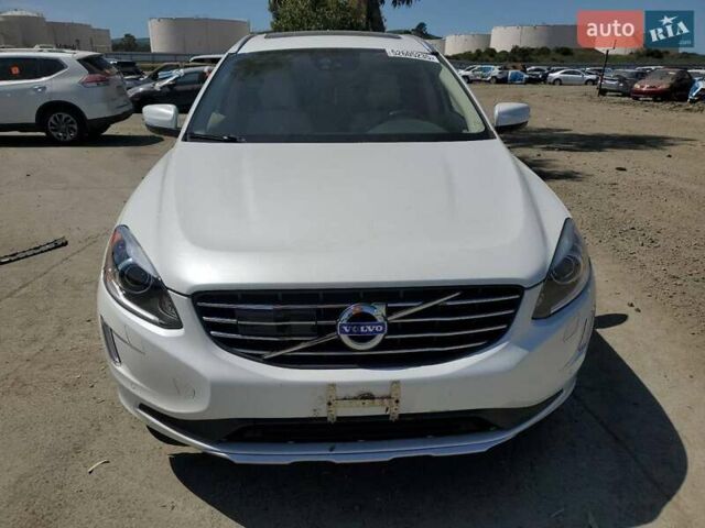 Белый Вольво ХС60, объемом двигателя 2 л и пробегом 119 тыс. км за 8100 $, фото 5 на Automoto.ua