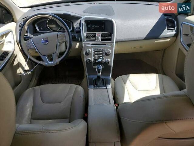 Белый Вольво ХС60, объемом двигателя 2 л и пробегом 119 тыс. км за 8100 $, фото 8 на Automoto.ua