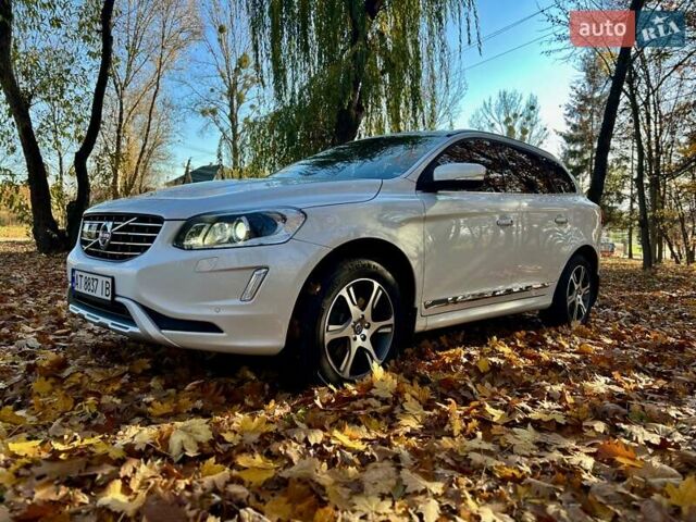 Белый Вольво ХС60, объемом двигателя 1.97 л и пробегом 164 тыс. км за 23200 $, фото 1 на Automoto.ua