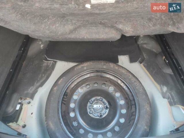 Белый Вольво ХС60, объемом двигателя 2 л и пробегом 193 тыс. км за 7850 $, фото 15 на Automoto.ua