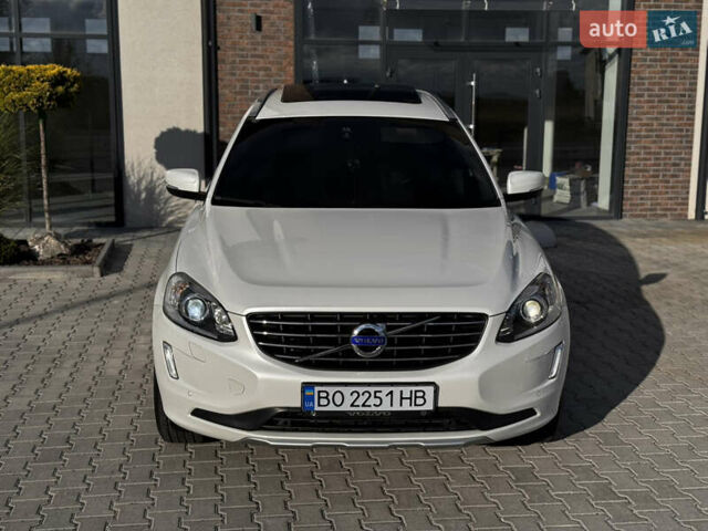 Білий Вольво ХС60, об'ємом двигуна 2 л та пробігом 219 тис. км за 18500 $, фото 4 на Automoto.ua