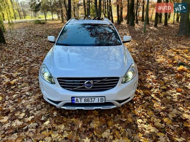 Белый Вольво ХС60, объемом двигателя 1.97 л и пробегом 164 тыс. км за 23200 $, фото 3 на Automoto.ua