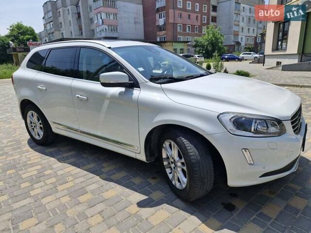 Білий Вольво ХС60, об'ємом двигуна 1.97 л та пробігом 241 тис. км за 20800 $, фото 7 на Automoto.ua