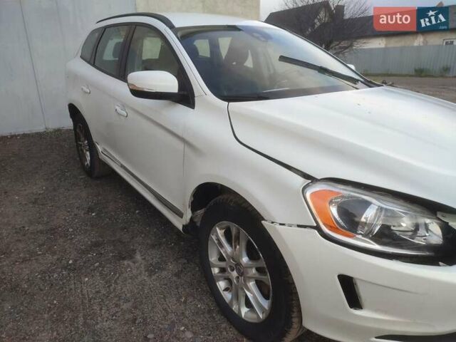 Белый Вольво ХС60, объемом двигателя 2 л и пробегом 193 тыс. км за 7850 $, фото 4 на Automoto.ua