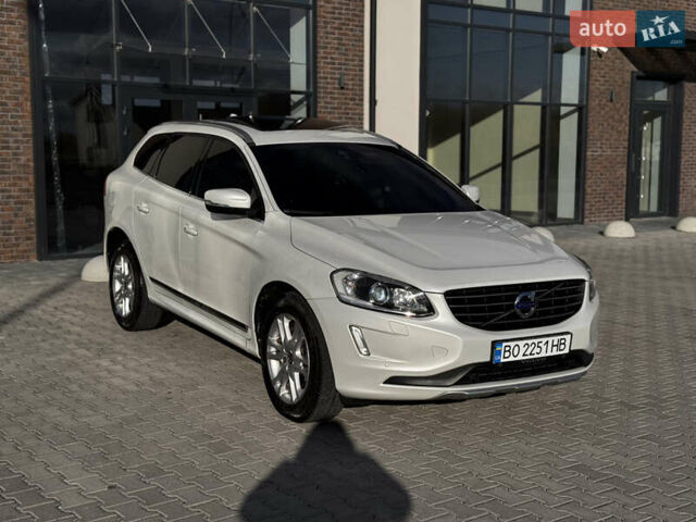Білий Вольво ХС60, об'ємом двигуна 2 л та пробігом 219 тис. км за 18500 $, фото 12 на Automoto.ua