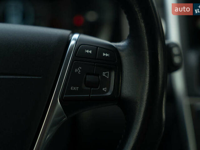 Белый Вольво ХС60, объемом двигателя 1.97 л и пробегом 247 тыс. км за 19800 $, фото 25 на Automoto.ua