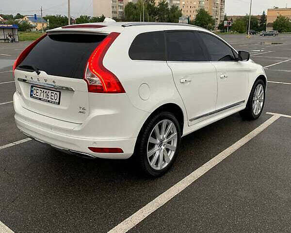 Білий Вольво ХС60, об'ємом двигуна 1.97 л та пробігом 124 тис. км за 14000 $, фото 8 на Automoto.ua