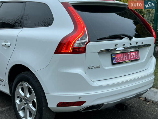 Білий Вольво ХС60, об'ємом двигуна 2 л та пробігом 200 тис. км за 14250 $, фото 12 на Automoto.ua