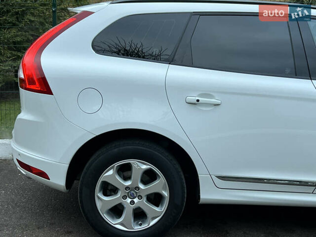 Білий Вольво ХС60, об'ємом двигуна 2 л та пробігом 200 тис. км за 14250 $, фото 33 на Automoto.ua