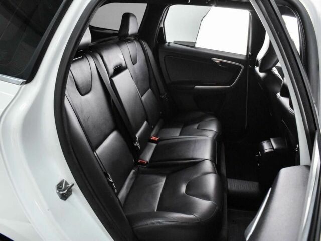 Белый Вольво ХС60, объемом двигателя 0 л и пробегом 98 тыс. км за 16900 $, фото 9 на Automoto.ua