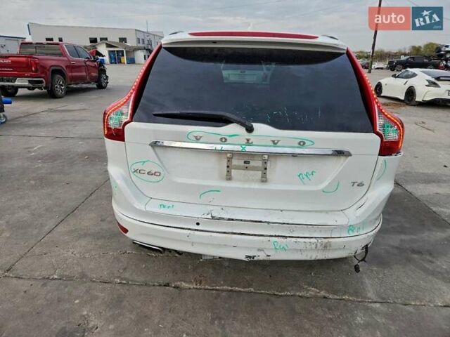 Белый Вольво ХС60, объемом двигателя 1.97 л и пробегом 142 тыс. км за 2000 $, фото 2 на Automoto.ua