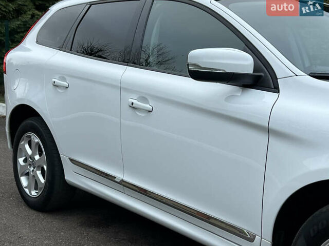 Білий Вольво ХС60, об'ємом двигуна 2 л та пробігом 200 тис. км за 14250 $, фото 34 на Automoto.ua