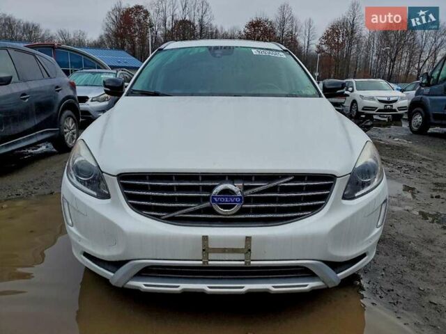 Білий Вольво ХС60, об'ємом двигуна 1.97 л та пробігом 152 тис. км за 3700 $, фото 4 на Automoto.ua