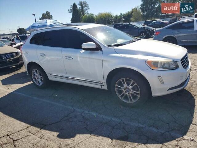 Вольво ХС60 2016 в Ровно на Automoto.ua Белый Вольво ХС60, объемом двигателя 2 л и пробегом 194 тыс. км за 2500 $, фото 1 на Automoto.ua