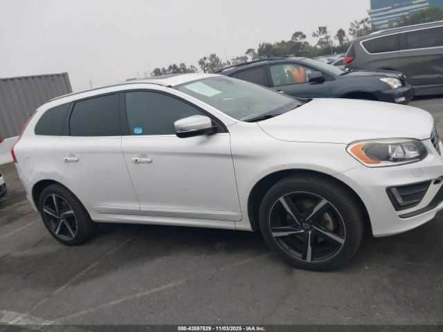 Білий Вольво ХС60, об'ємом двигуна 3 л та пробігом 100 тис. км за 3300 $, фото 1 на Automoto.ua