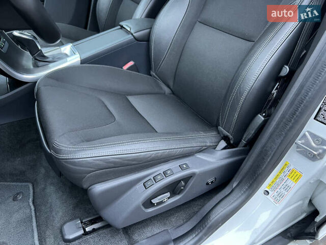 Білий Вольво ХС60, об'ємом двигуна 2 л та пробігом 200 тис. км за 14250 $, фото 19 на Automoto.ua