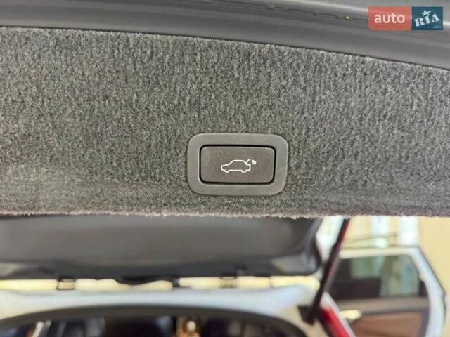 Белый Вольво ХС60, объемом двигателя 1.97 л и пробегом 158 тыс. км за 12850 $, фото 14 на Automoto.ua