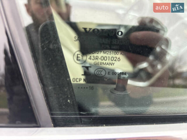 Белый Вольво ХС60, объемом двигателя 2 л и пробегом 137 тыс. км за 17390 $, фото 60 на Automoto.ua