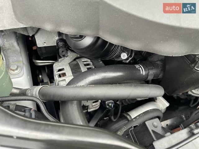 Білий Вольво ХС60, об'ємом двигуна 2.4 л та пробігом 267 тис. км за 22850 $, фото 8 на Automoto.ua