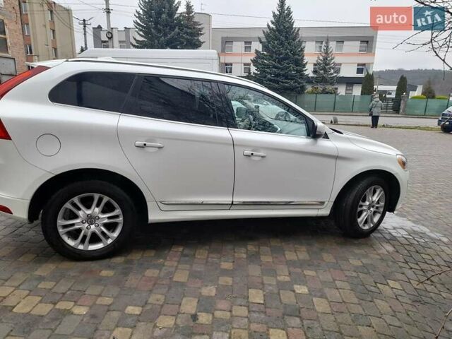 Белый Вольво ХС60, объемом двигателя 1.97 л и пробегом 182 тыс. км за 15400 $, фото 4 на Automoto.ua