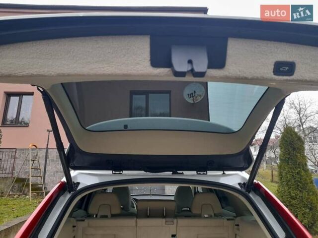 Белый Вольво ХС60, объемом двигателя 1.97 л и пробегом 182 тыс. км за 15400 $, фото 21 на Automoto.ua