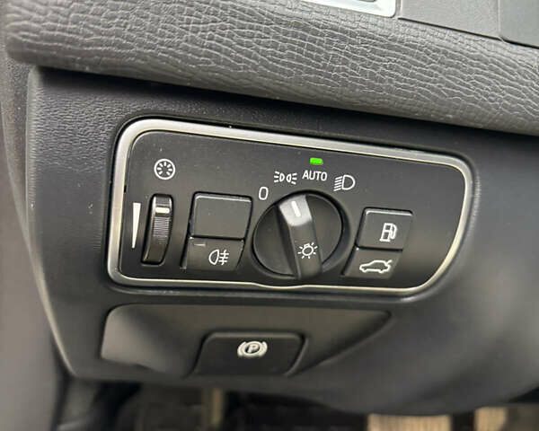 Белый Вольво ХС60, объемом двигателя 2 л и пробегом 137 тыс. км за 17390 $, фото 51 на Automoto.ua