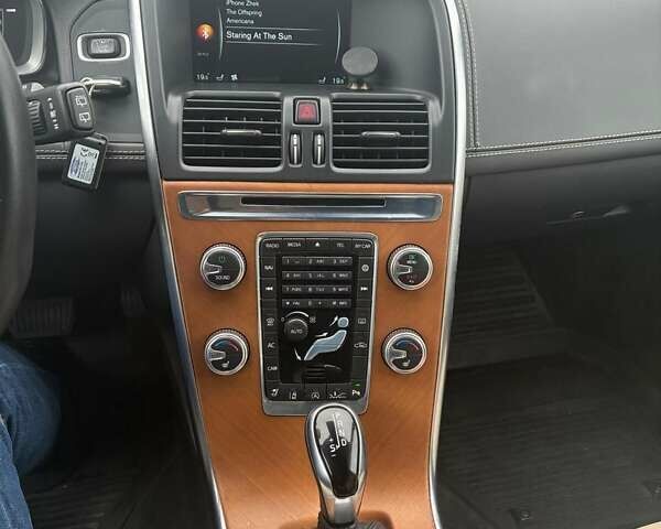 Білий Вольво ХС60, об'ємом двигуна 1.97 л та пробігом 102 тис. км за 24000 $, фото 7 на Automoto.ua