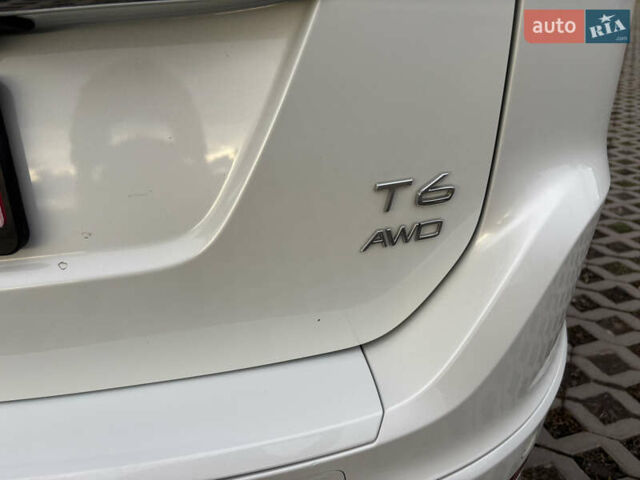 Белый Вольво ХС60, объемом двигателя 2 л и пробегом 137 тыс. км за 17390 $, фото 8 на Automoto.ua