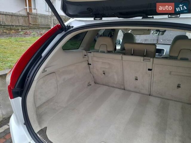 Белый Вольво ХС60, объемом двигателя 1.97 л и пробегом 182 тыс. км за 15400 $, фото 19 на Automoto.ua