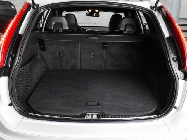 Белый Вольво ХС60, объемом двигателя 0 л и пробегом 98 тыс. км за 16900 $, фото 10 на Automoto.ua