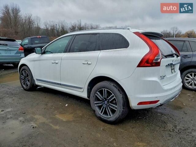 Білий Вольво ХС60, об'ємом двигуна 1.97 л та пробігом 152 тис. км за 3700 $, фото 2 на Automoto.ua