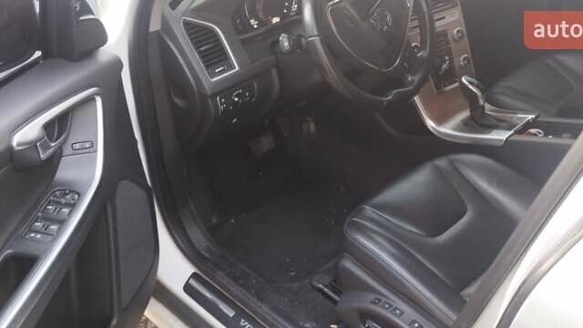 Білий Вольво ХС60, об'ємом двигуна 1.97 л та пробігом 222 тис. км за 6500 $, фото 14 на Automoto.ua