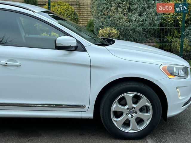 Білий Вольво ХС60, об'ємом двигуна 2 л та пробігом 200 тис. км за 14250 $, фото 35 на Automoto.ua