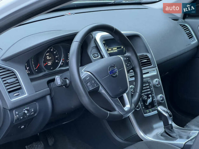 Білий Вольво ХС60, об'ємом двигуна 2 л та пробігом 200 тис. км за 14250 $, фото 18 на Automoto.ua