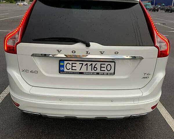 Білий Вольво ХС60, об'ємом двигуна 1.97 л та пробігом 124 тис. км за 14000 $, фото 6 на Automoto.ua