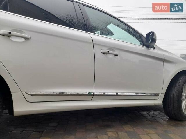 Белый Вольво ХС60, объемом двигателя 1.97 л и пробегом 182 тыс. км за 15400 $, фото 11 на Automoto.ua