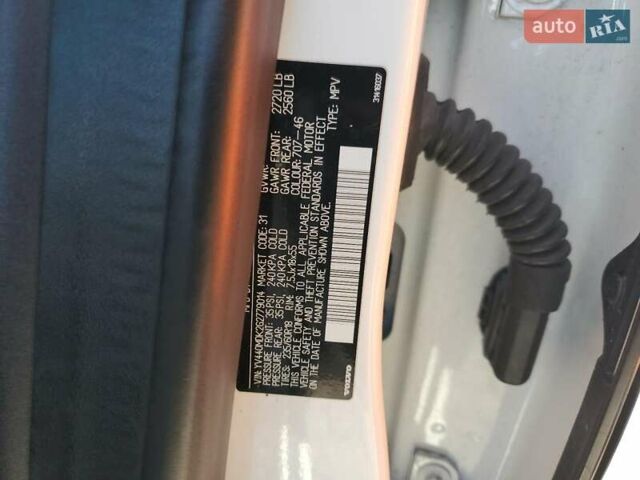 Вольво ХС60 2016 в Ровно на Automoto.ua Белый Вольво ХС60, объемом двигателя 2 л и пробегом 194 тыс. км за 2500 $, фото 12 на Automoto.ua