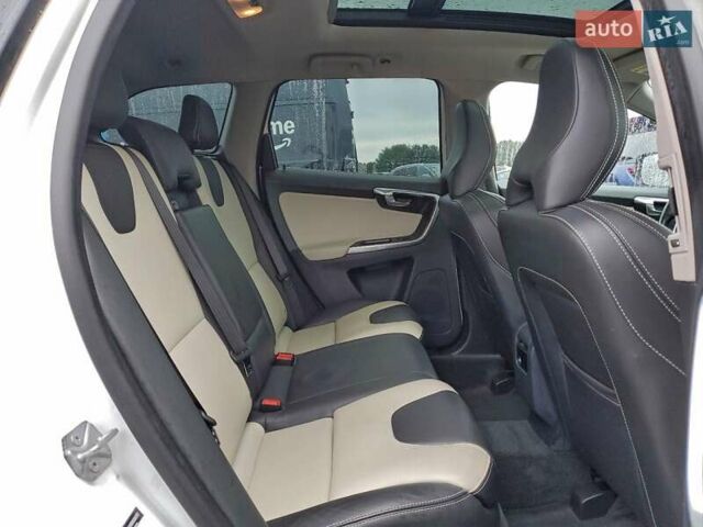 Білий Вольво ХС60, об'ємом двигуна 1.97 л та пробігом 152 тис. км за 3700 $, фото 10 на Automoto.ua