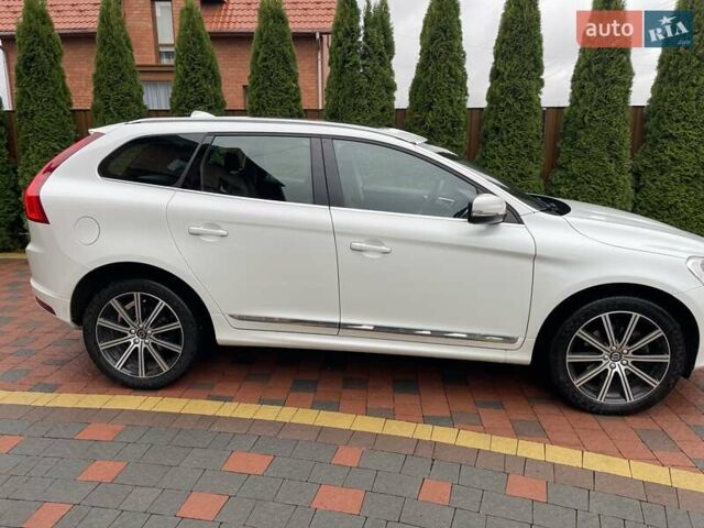 Білий Вольво ХС60, об'ємом двигуна 2.4 л та пробігом 267 тис. км за 22850 $, фото 4 на Automoto.ua
