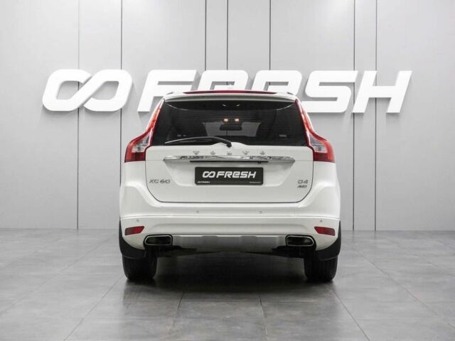 Белый Вольво ХС60, объемом двигателя 0 л и пробегом 98 тыс. км за 16900 $, фото 3 на Automoto.ua