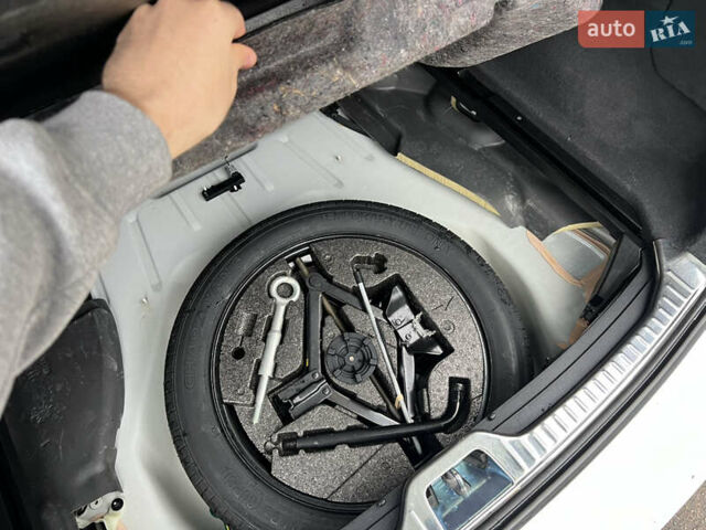 Білий Вольво ХС60, об'ємом двигуна 2 л та пробігом 200 тис. км за 14250 $, фото 55 на Automoto.ua